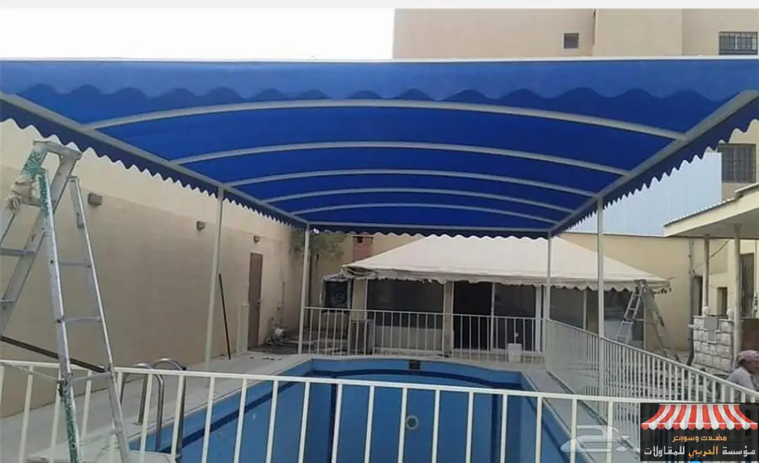 مظلات مسابح