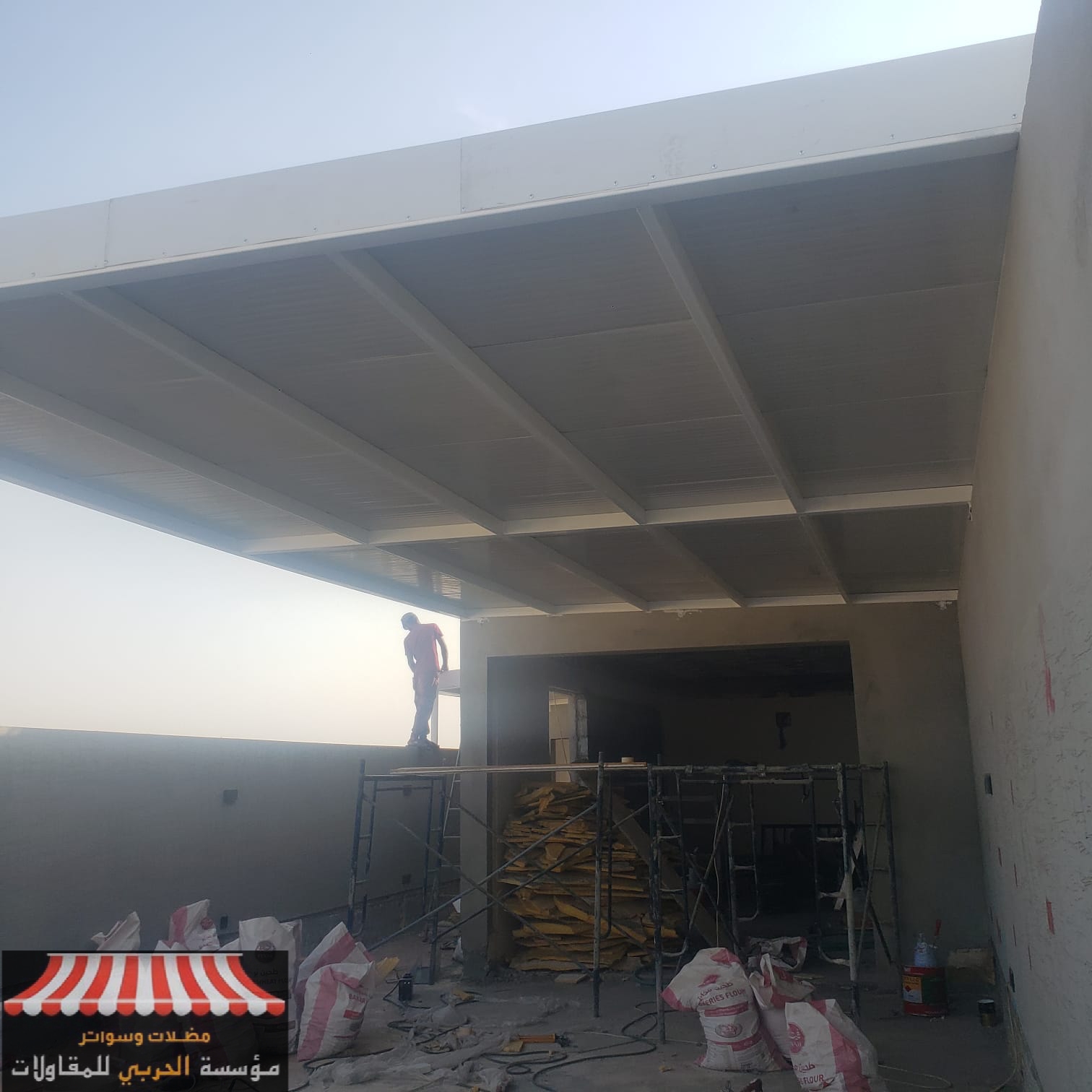 أسعار توريد وتركيب أسقف ساندوتش بانل في جدة