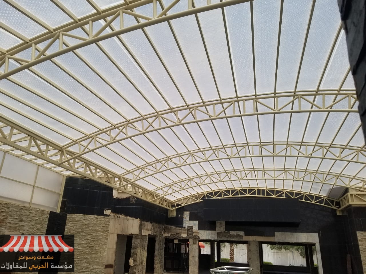 أفضل حداد مظلات لكسان للبرجولات بالرياض